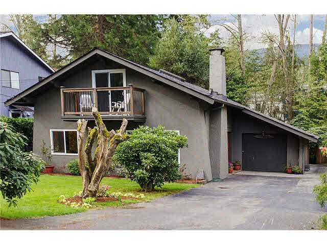 4344 Strathcona Road - Deep Cove House/Single Family, 3 Bedrooms (V1001858)