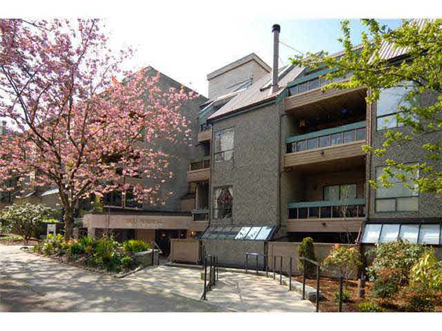 110 1500 Pendrell Street - West End VW Apartment/Condo, 2 Bedrooms (V838778)