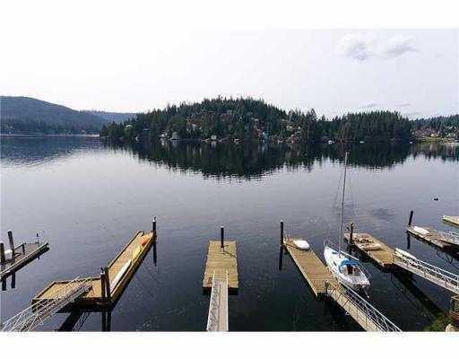 2860 Panorama Drive - Deep Cove House/Single Family, 4 Bedrooms (V963741)