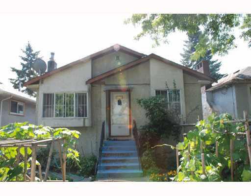 2228 Parker Street - Grandview Woodland House/Single Family, 6 Bedrooms (V785628)