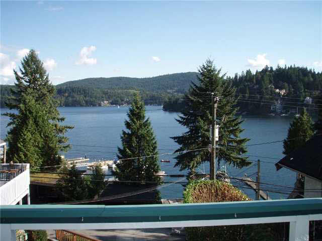 2683 Panorama Drive - Deep Cove House/Single Family, 2 Bedrooms (V908791)