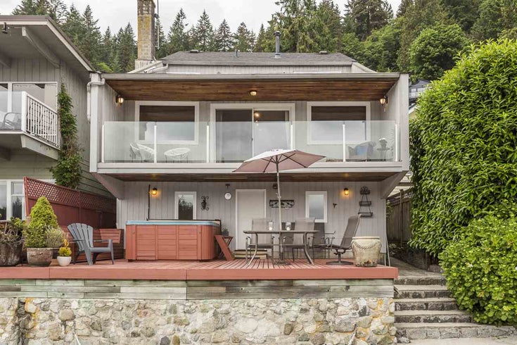 2626 Panorama Drive - Deep Cove House/Single Family, 3 Bedrooms (R2067666)