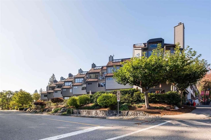 9 2151 Banbury Road - Deep Cove Townhouse, 1 Bedroom (R2585688)