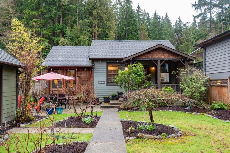 4483 Cove Cliff Road - Deep Cove House/Single Family, 3 Bedrooms (R2851829)