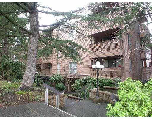 204 2211 W 2nd Avenue - Kitsilano Apartment/Condo, 1 Bedroom (V766165)