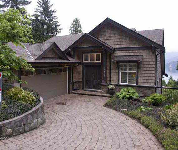 2458 Badger Road - Deep Cove House/Single Family, 4 Bedrooms (V953543)