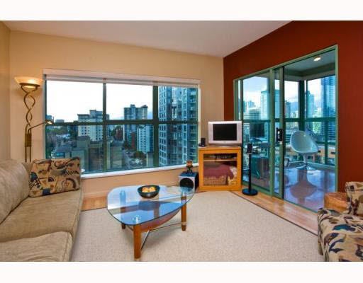 1501 909 Burrard Street - West End VW Apartment/Condo, 2 Bedrooms (V770838)