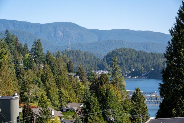 4477 Strathcona Road - Deep Cove Single Family Residence for Sale, 3 Bedrooms (R2987243)