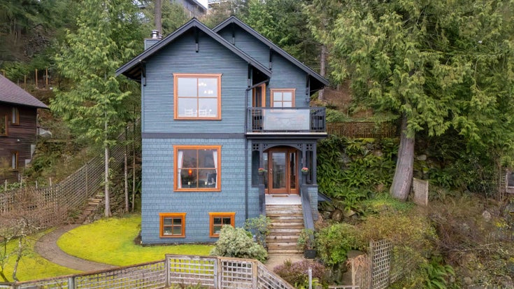 555 ROOCROFT LANE - Bowen Island House/Single Family for Sale, 4 Bedrooms (R2966846)