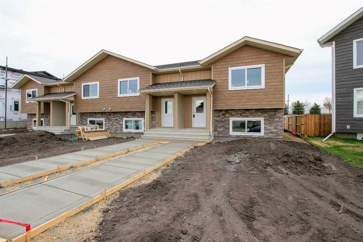 81 Athens Road  - Aurora Row/Townhouse, 3 Bedrooms (A2217334)