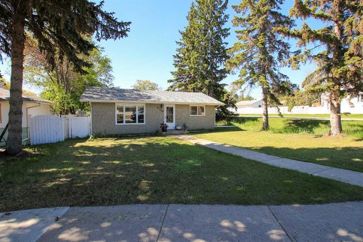 5201 Wilson Street  - Downtown Detached for Sale, 2 Bedrooms (A2225844)