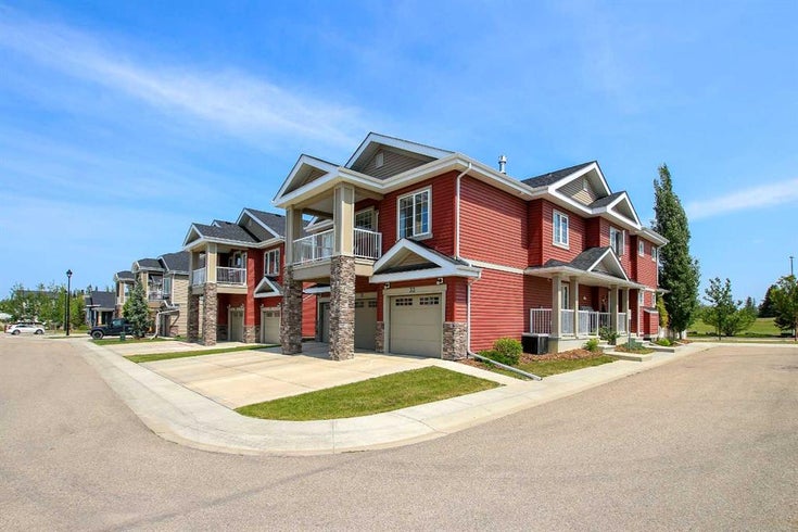 33 Golden Crescent  - Garden Heights Row/Townhouse, 1 Bedroom (A2234909)