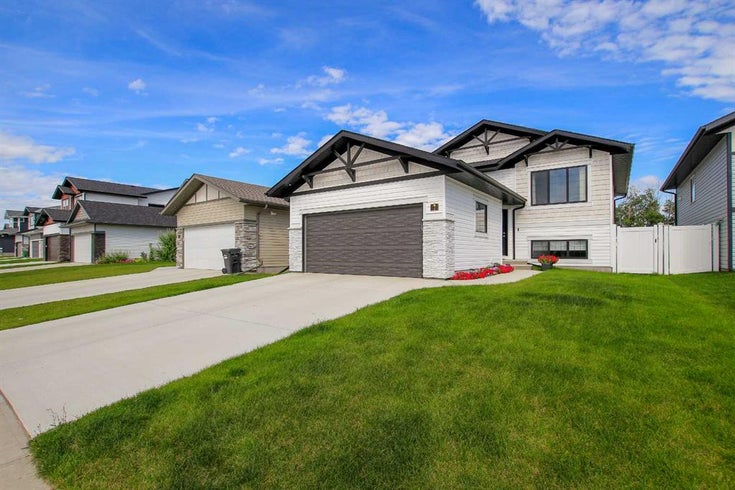 7 Thayer Close  - Timber Ridge Detached for Sale, 5 Bedrooms (A2248410)
