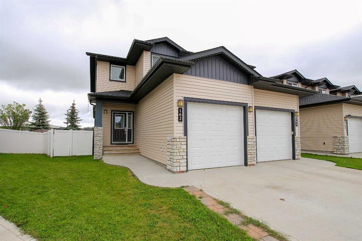 162 Hampton Close  - Hawkridge Estates Row/Townhouse for Sale, 3 Bedrooms (A2248764)