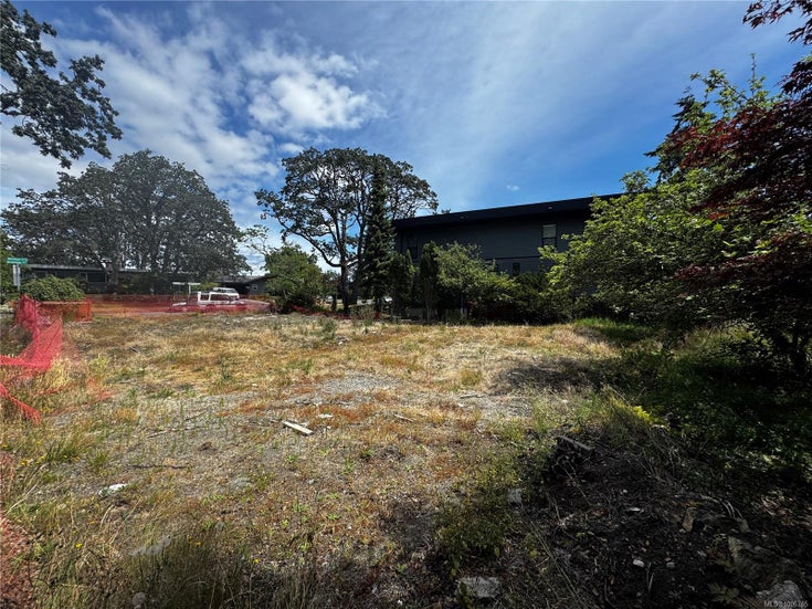 2501 Wootton Cres - OB Henderson Land for Sale(1006765)
