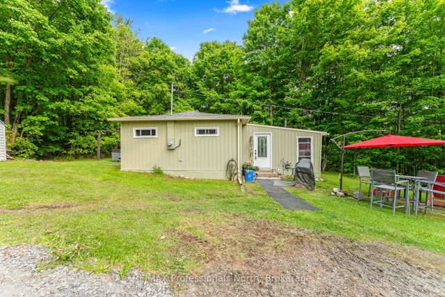 1053 Cutler Road - Watt Detached for Sale, 2 Bedrooms (X12198439)