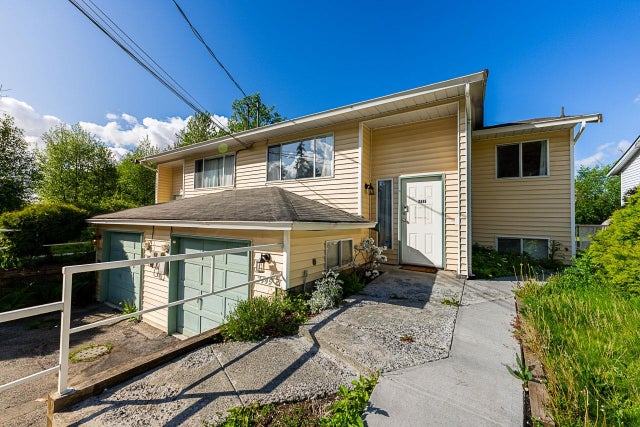 7445 Willard Street - Big Bend Half Duplex for Sale, 5 Bedrooms (R2999616)