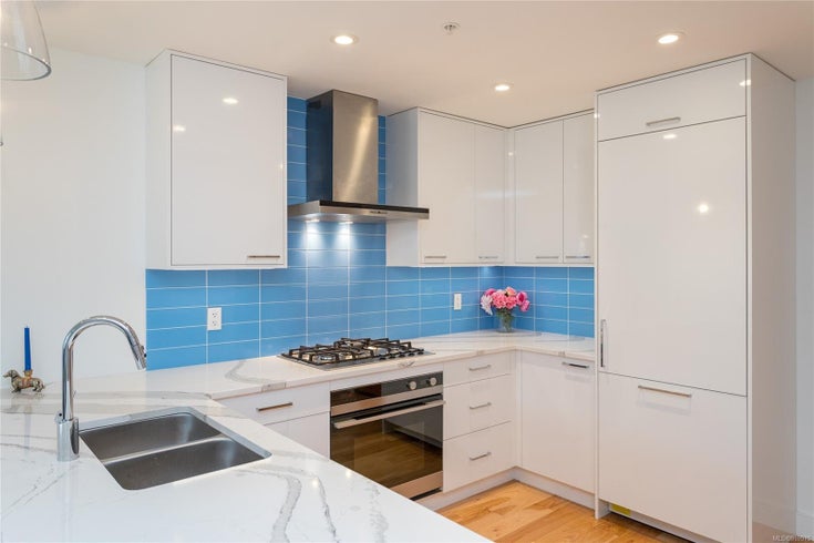206 - 916 Lyall St - Es Old Esquimalt Condo Apartment for Sale, 2 Bedrooms (989975)