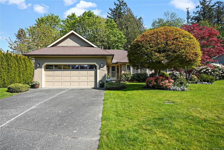 4991 Del Monte Ave - SE Cordova Bay Single Family Residence for Sale, 3 Bedrooms (993779)