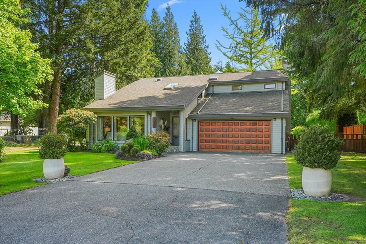 771 Helvetia Cres - SE Cordova Bay Single Family Residence for Sale, 3 Bedrooms (999788)
