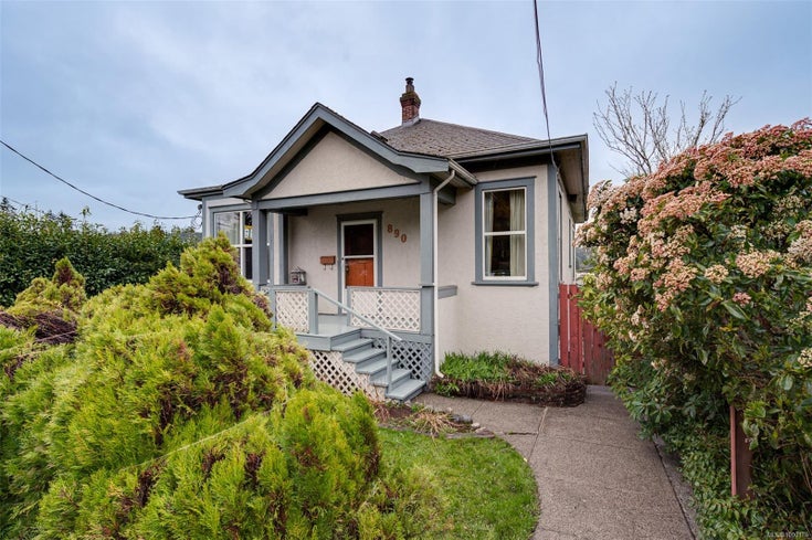 890 Lampson St - Es Old Esquimalt Single Family Residence for Sale, 4 Bedrooms (1000176)