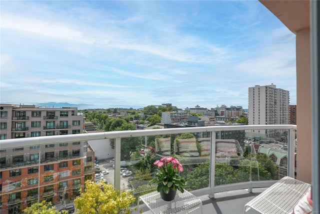 PH1104 - 1010 View St - Vi Downtown Condo Apartment for Sale, 3 Bedrooms (1006927)