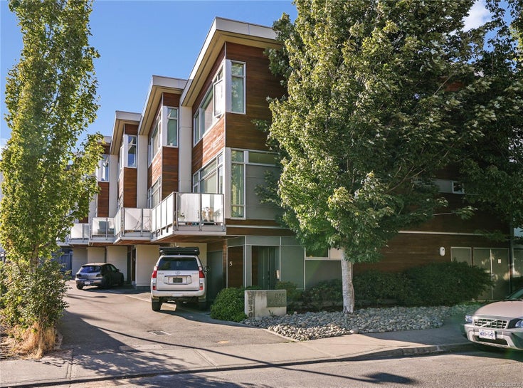 1 - 2830 Irma St - Vi Burnside Townhouse for Sale, 3 Bedrooms (1008338)