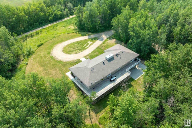 22244 TWP ROAD 505 - rural-leduc-county Detached Single Family for Sale, 5 Bedrooms (E4442231)