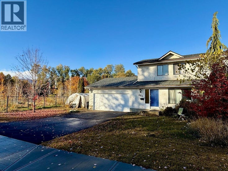 882 Burne Avenue - Kelowna Duplex for Sale, 3 Bedrooms (10370272)