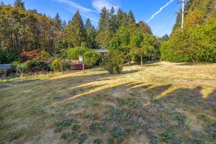 7440 Cowichan Lake Rd - Du Lake Cowichan Single Family Residence, 2 Bedrooms (916624)