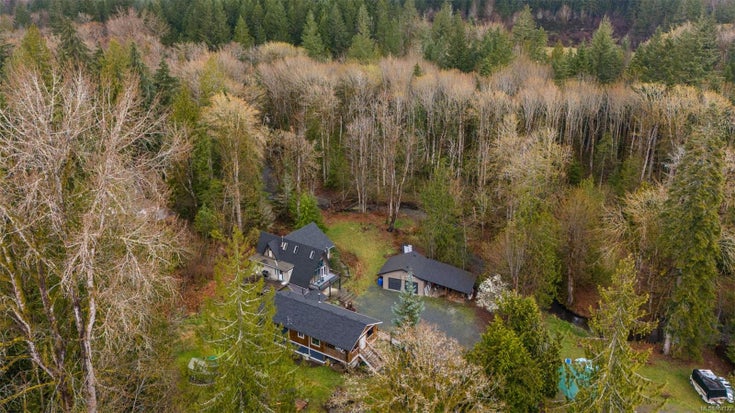 4553/4555 Cowichan Lake Rd - Du West Duncan Single Family Residence, 6 Bedrooms (957172)