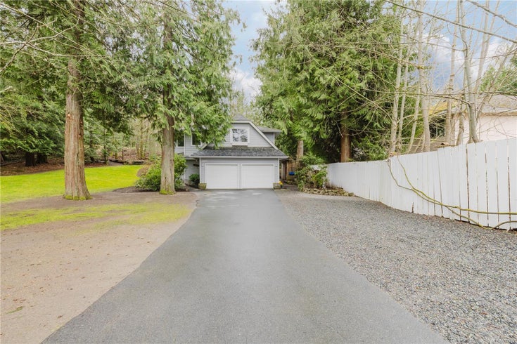 2423 Galland Rd - ML Shawnigan Single Family Residence for Sale, 5 Bedrooms (992737)