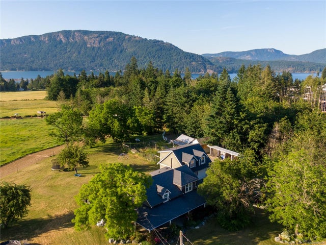 1885/1881 Wilmot Rd - Du Cowichan Bay Single Family Residence for Sale, 7 Bedrooms (993196)
