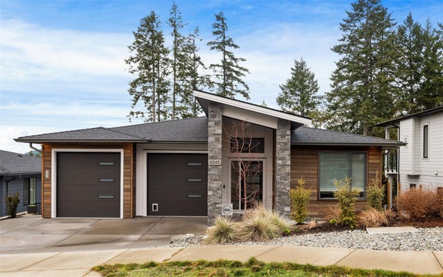 6245 Highwood Dr - Du East Duncan Single Family Residence for Sale, 5 Bedrooms (996449)