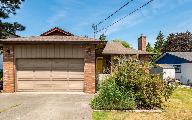 1881 Sandra Pl - Du East Duncan Single Family Residence for Sale, 3 Bedrooms (1002211)