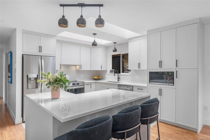 1156 Maple Bay Rd - Du East Duncan Single Family Residence for Sale, 5 Bedrooms (1018618)