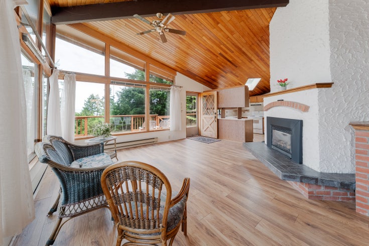 556 Bayview Drive Mayne Island BC V0N 2J1 - Mayne Island Single Family Residence for Sale, 2 Bedrooms 