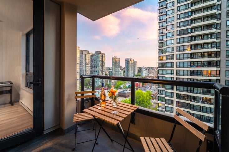 1504 909 Mainland Street, Vancouver, BC, V6B 1S3, Canada - Yaletown Apartment/Condo for Sale, 1 Bedroom 