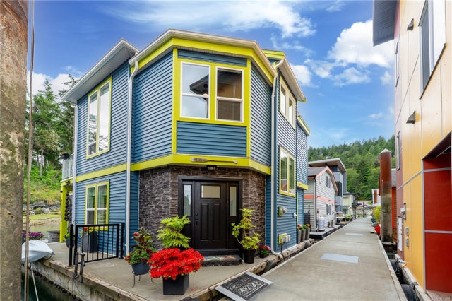 J10 - 6145 Genoa Bay Rd - Du East Duncan Single Family Residence for Sale, 2 Bedrooms (997784)