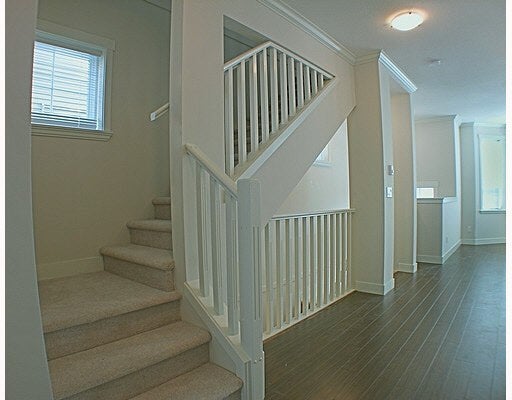 14 1211 Ewen Avenue - Queensborough Townhouse(V764229)