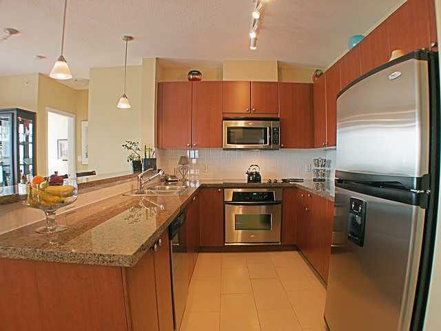 1602 11 E Royal Avenue - Fraserview NW Apartment/Condo(V838438)