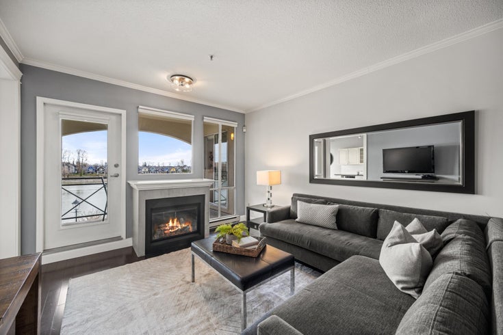 306 - 2 Renaissance Square - Quay Apartment/Condo for Sale, 2 Bedrooms (R2984689)