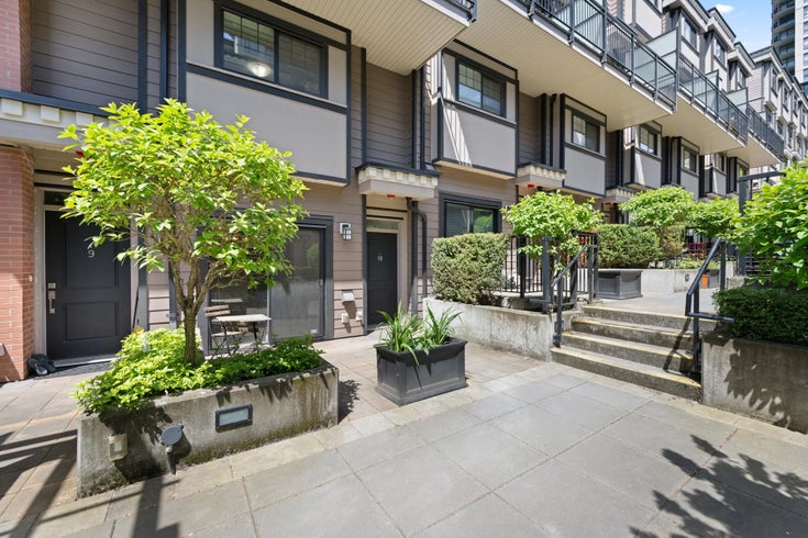 10 - 838 Royal Avenue - Downtown NW Townhouse for Sale, 2 Bedrooms (R3008511)