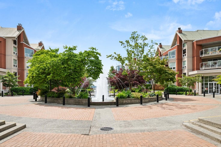 402 - 1240 Quayside Drive - Quay Apartment/Condo for Sale, 2 Bedrooms (R3024996)