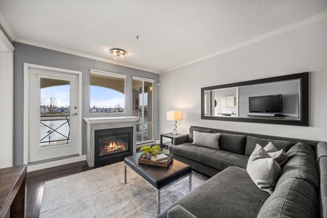 306 - 2 Renaissance Square - Quay Apartment/Condo for Sale, 2 Bedrooms (R3025370)