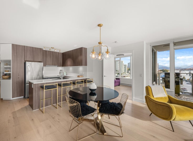 1610 - 668 Columbia Street - Quay Apartment/Condo for Sale, 2 Bedrooms (R3059502)