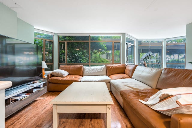 101 - 15111 Russell Avenue - White Rock Apartment/Condo for Sale, 3 Bedrooms (R2966064)