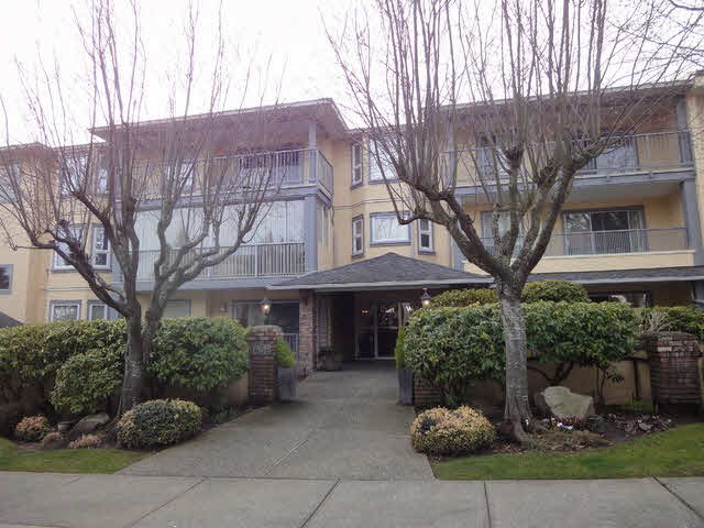 300 1459 Blackwood Street - White Rock Apartment/Condo, 2 Bedrooms (F1405545)