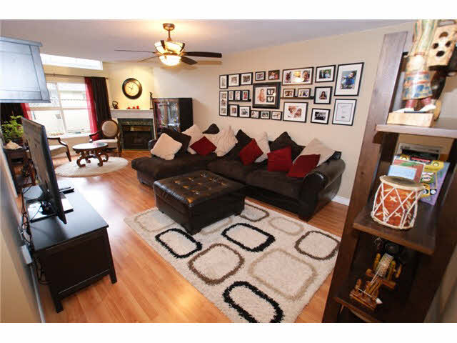 17 12165 75th Avenue - West Newton TWNHS, 4 Bedrooms (F1400466)