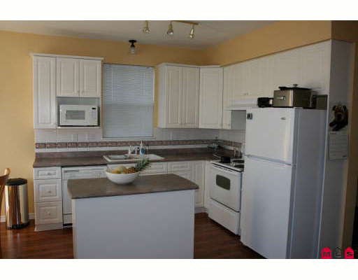 12 6518 121st Street - West Newton TWNHS, 3 Bedrooms (F2911303)